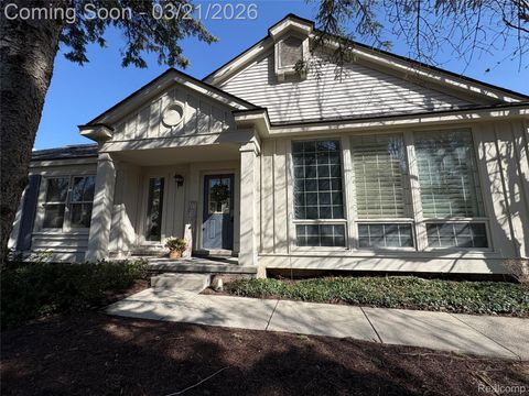 7533 Danbury Drive West Bloomfield Charter Township MI 48322