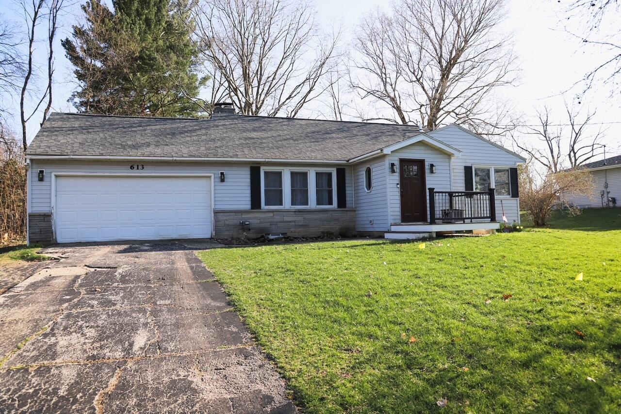613 Hillcrest Road