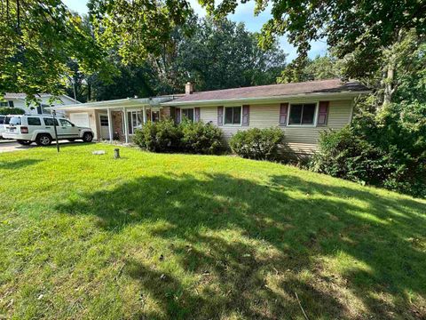 228 Indian Road Battle Creek City MI 49017