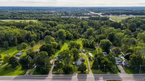 Photo of 50741 NORTH Avenue, Macomb Township, MI 48042 (MLS # 20240059560)