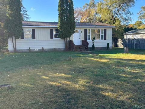 221 Dwyer Avenue Clare City MI 48617