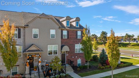 Photo of 314 Glenhurst, Rochester Hills City, MI 48307 (MLS # 20251060953)