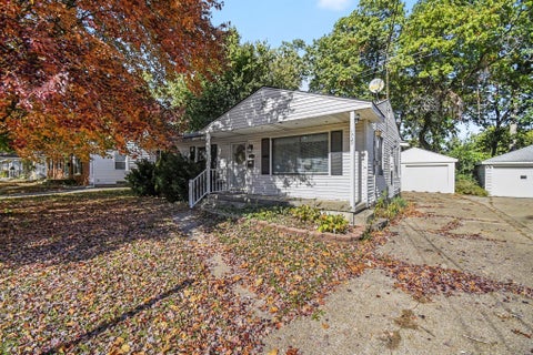 Photo of 1729 Kentfield Street SW, Wyoming City, MI 49519 (MLS # 65026056044)