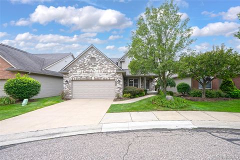 5729 Windspirit Court 36 Waterford Charter Township MI 48327
