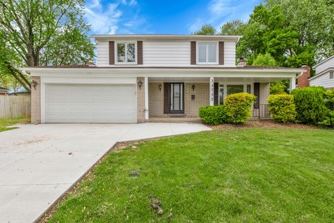 33735 KENNEDY Drive Sterling Heights City MI 48310