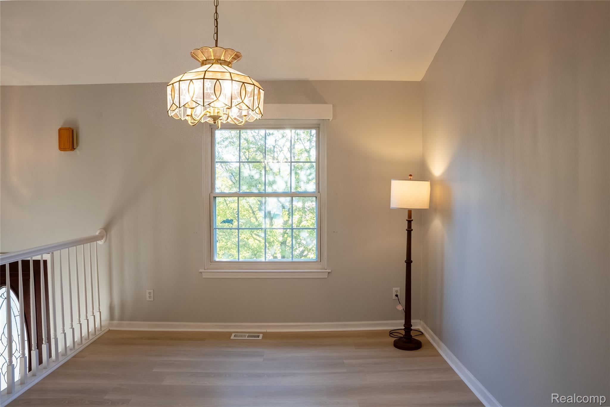 1639 Tulip Lane
