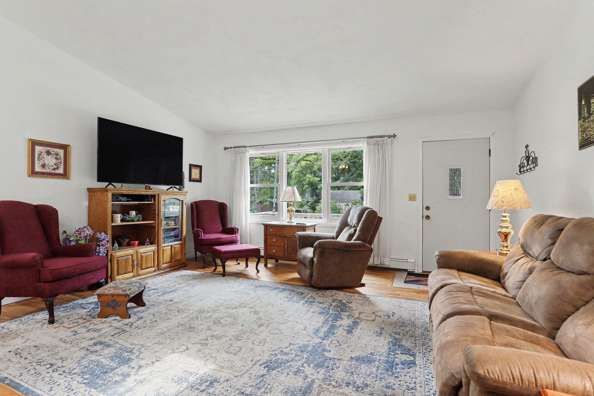 343 Robertson Avenue