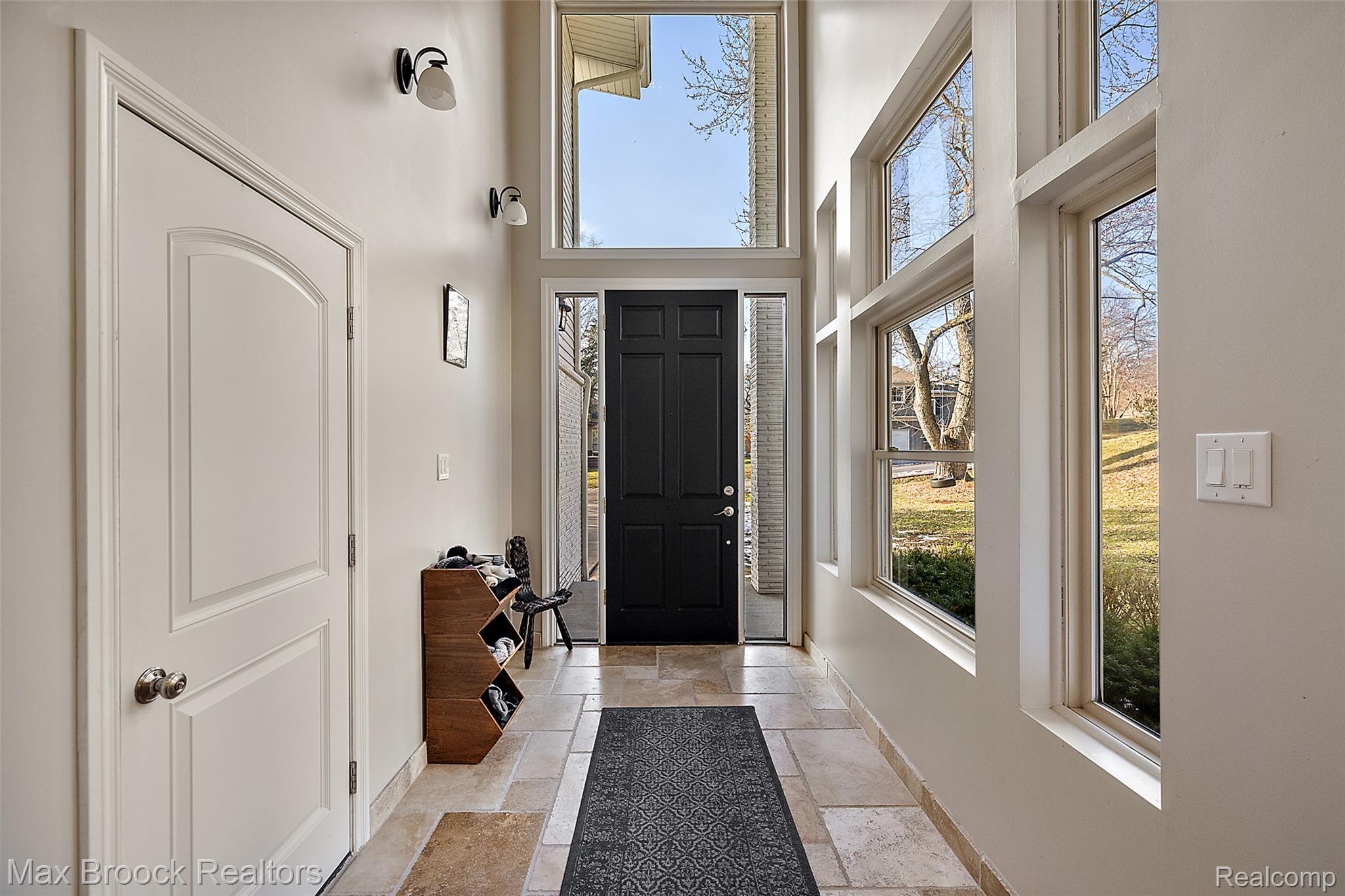 5645 Eastman Boulevard