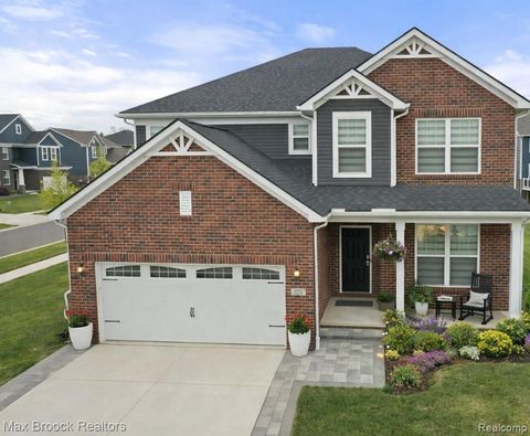 2610 IRONTON Drive Commerce Charter Township MI 48382