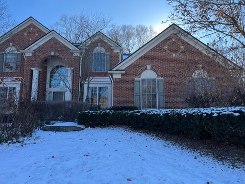 45247 OAK FOREST Drive Northville Township MI 48168