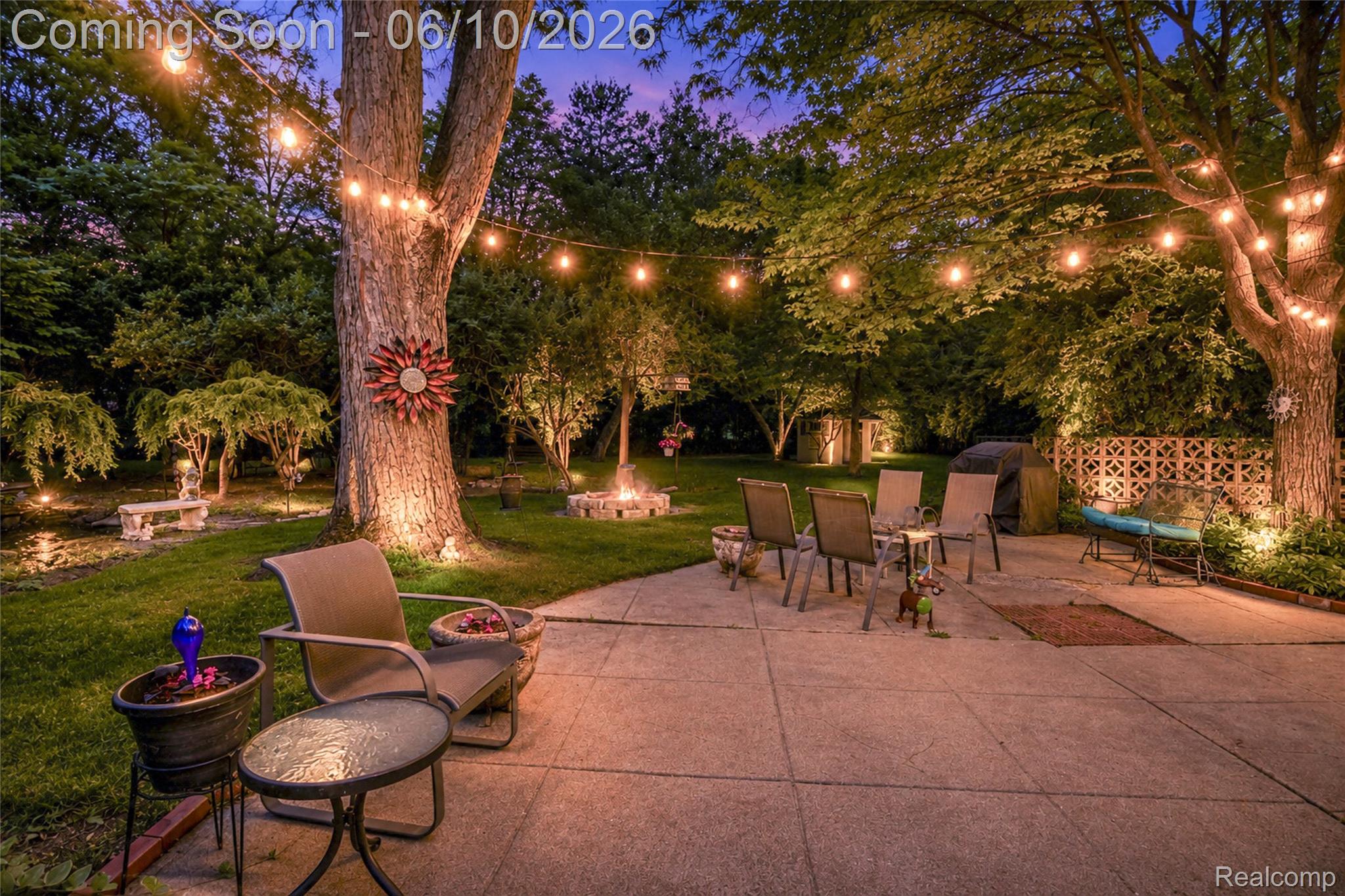 3887 Stonecrest Road