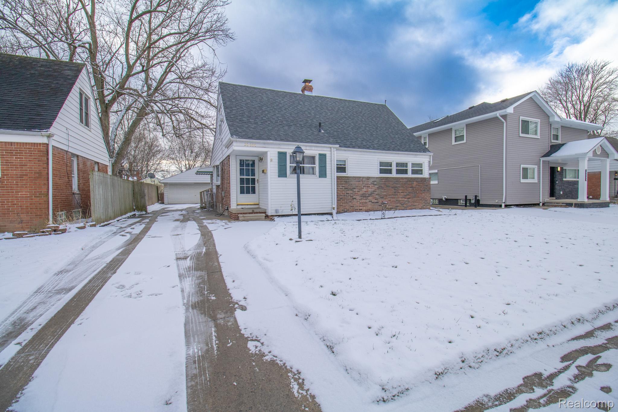 20000 Lancaster Street