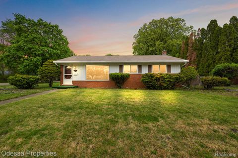 32038 PEMBROKE Street Livonia City MI 48152