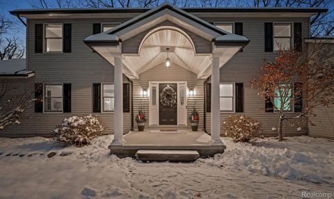 8301 Hyne Road Brighton City MI 48114