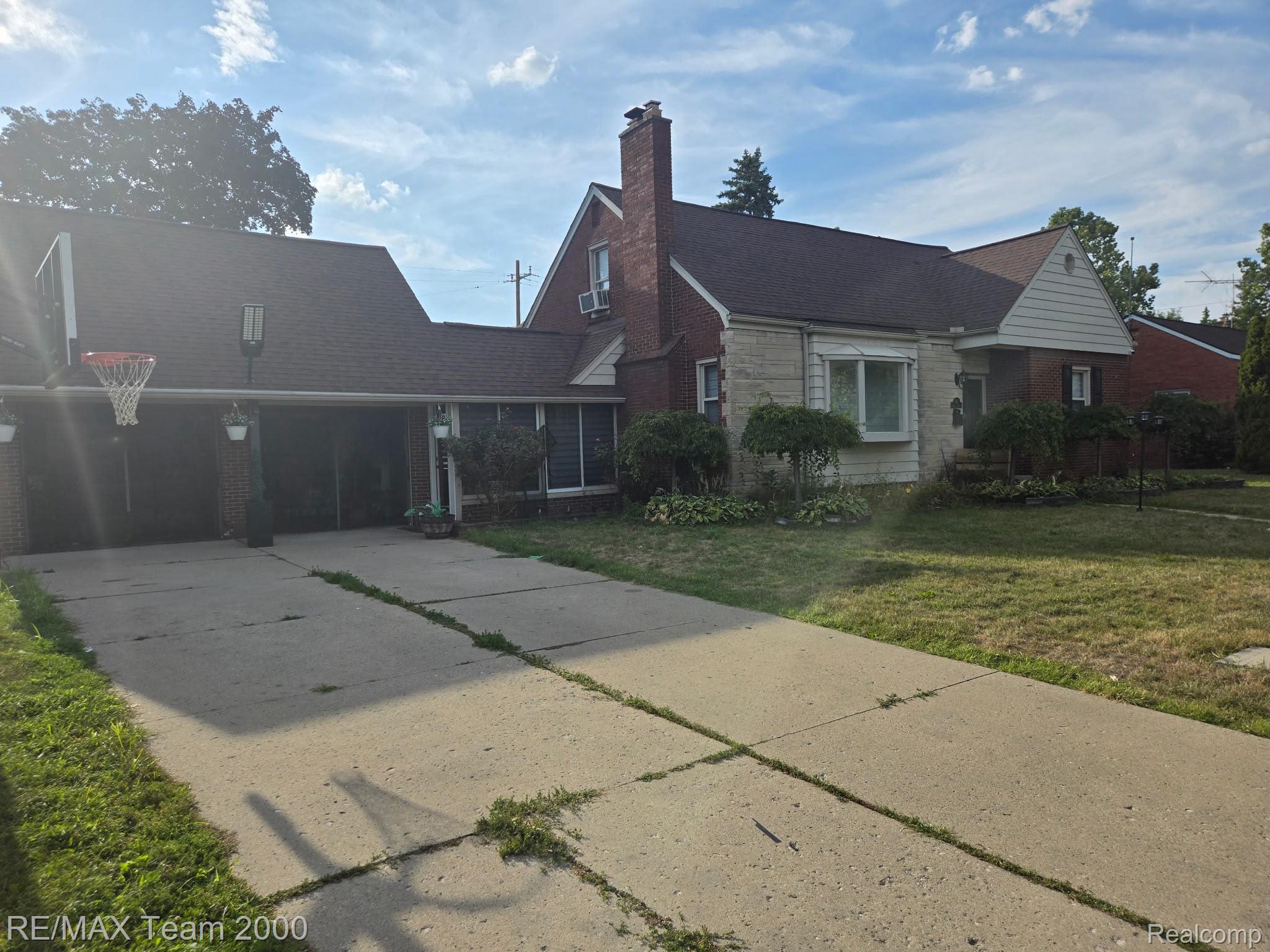 439 N Vernon Street