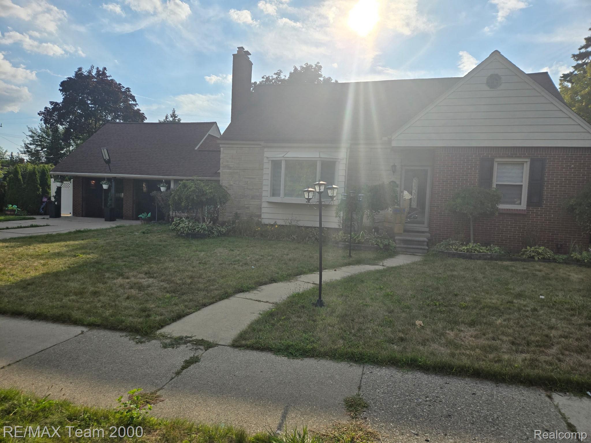 439 N Vernon Street