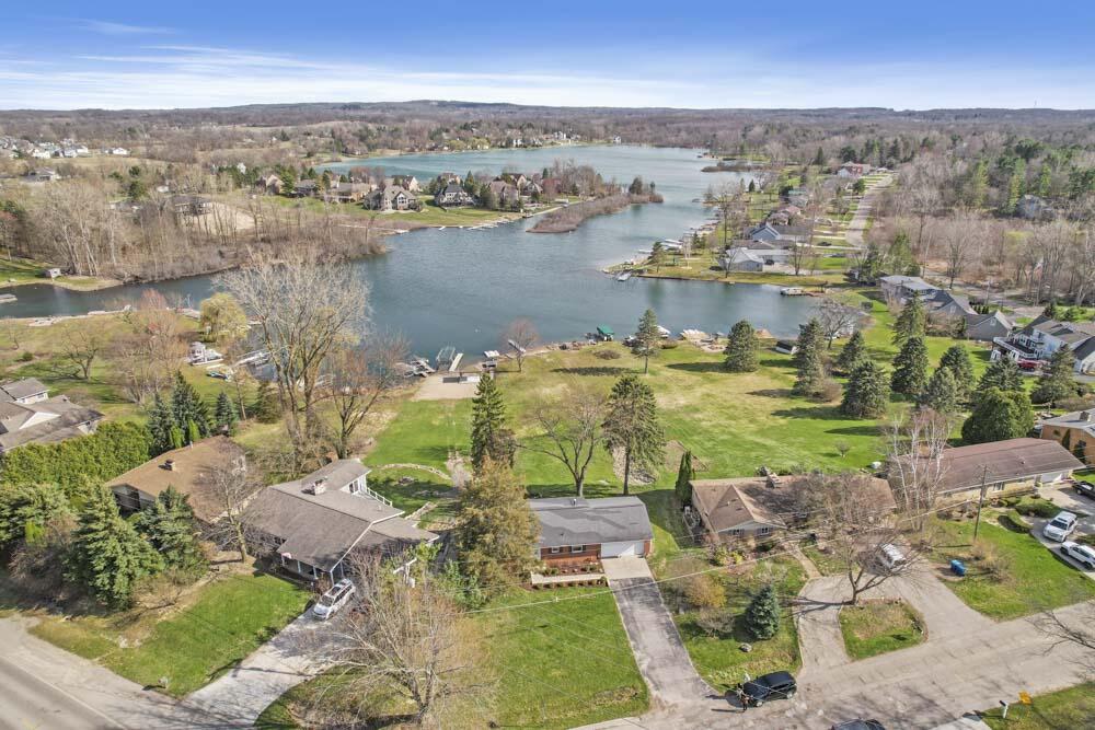 16275 Hi Land Trail