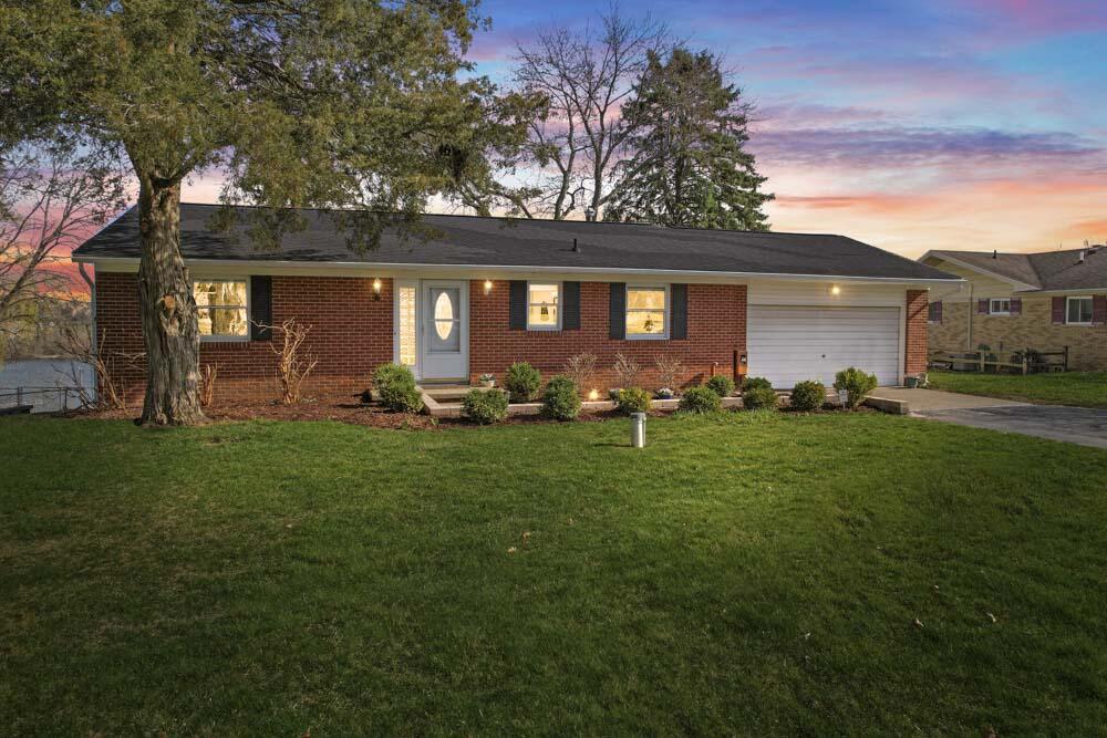 16275 Hi Land Trail