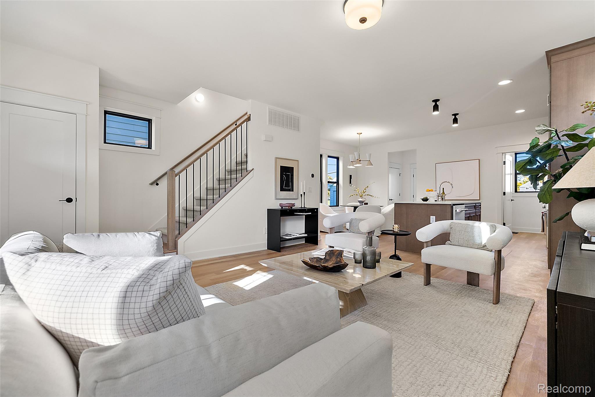 1510 Holcomb Street
