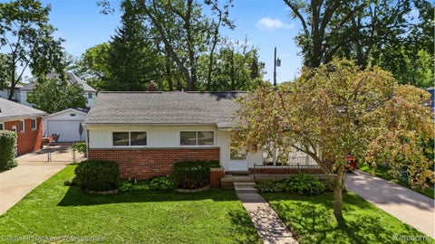 Tiny photo for 626 Fairway Drive, Royal Oak City, MI 48073 (MLS # 20261083134)