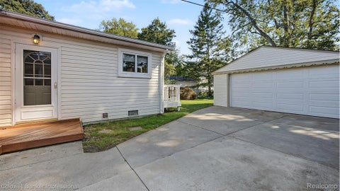 Tiny photo for 626 Fairway Drive, Royal Oak City, MI 48073 (MLS # 20261083134)