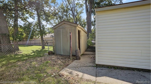 Tiny photo for 626 Fairway Drive, Royal Oak City, MI 48073 (MLS # 20261083134)