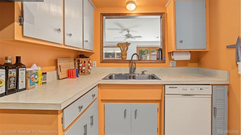 Tiny photo for 626 Fairway Drive, Royal Oak City, MI 48073 (MLS # 20261083134)