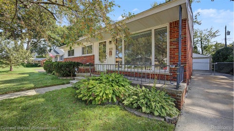 Tiny photo for 626 Fairway Drive, Royal Oak City, MI 48073 (MLS # 20261083134)