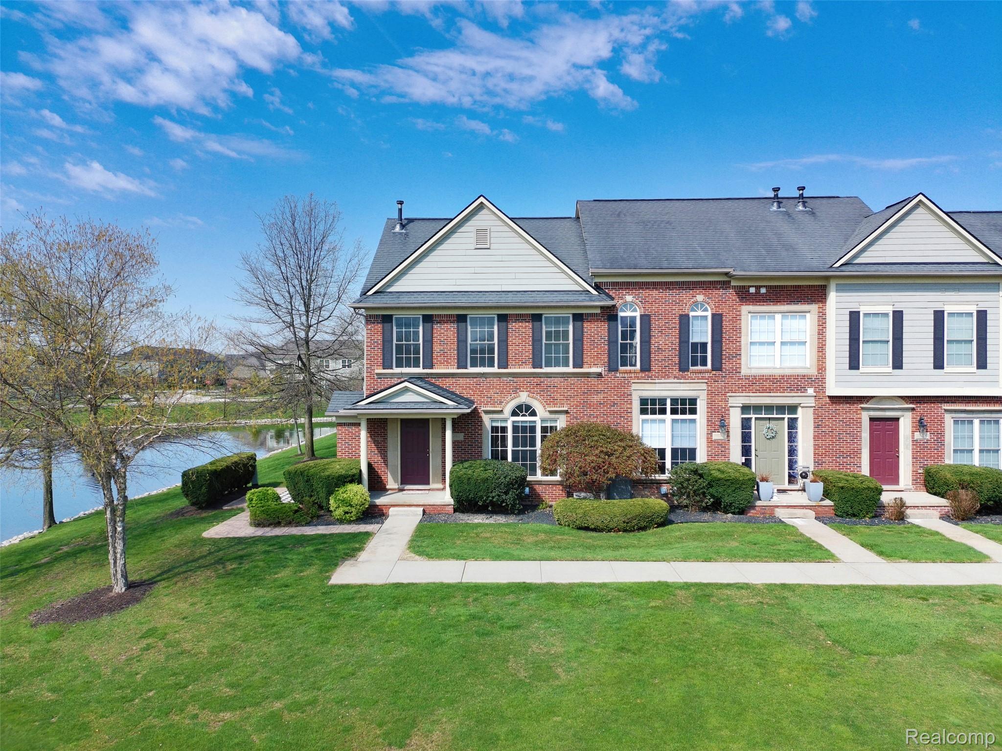 1524 Peninsula Court