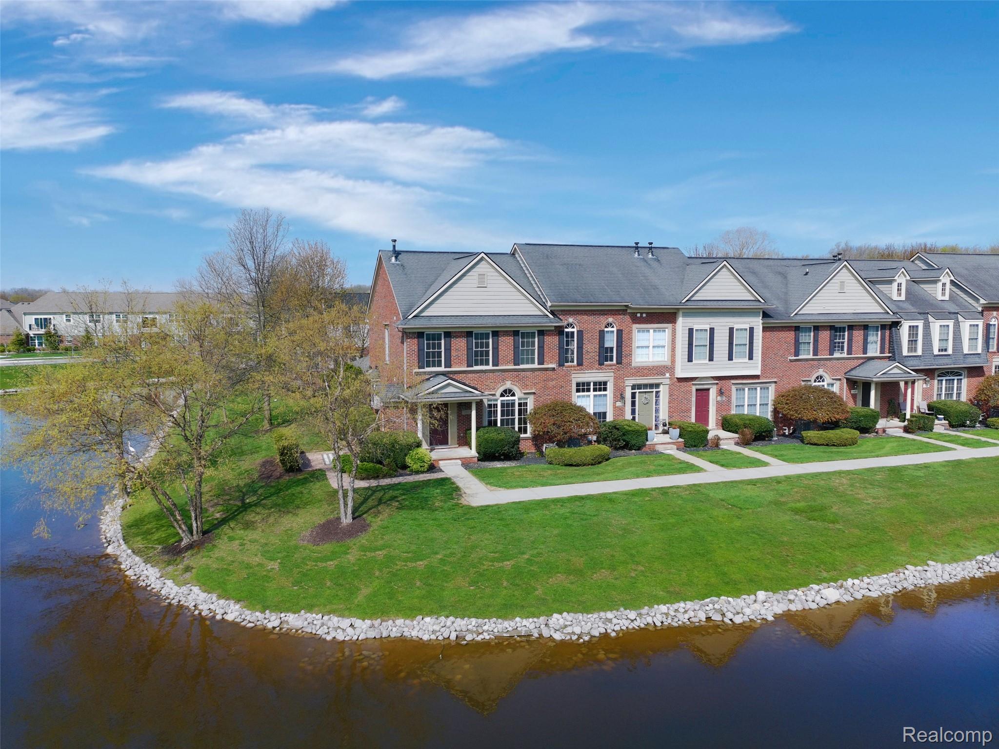 1524 Peninsula Court