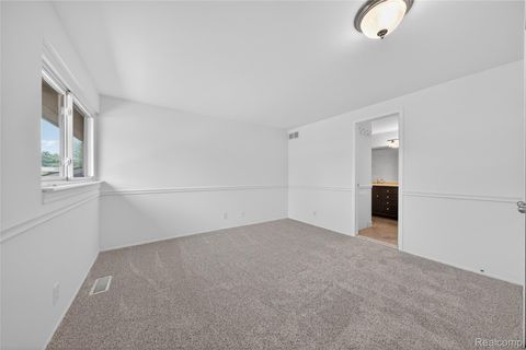 Tiny photo for 2853 Trailwood Drive, Rochester Hills City, MI 48309 (MLS # 20261035642)