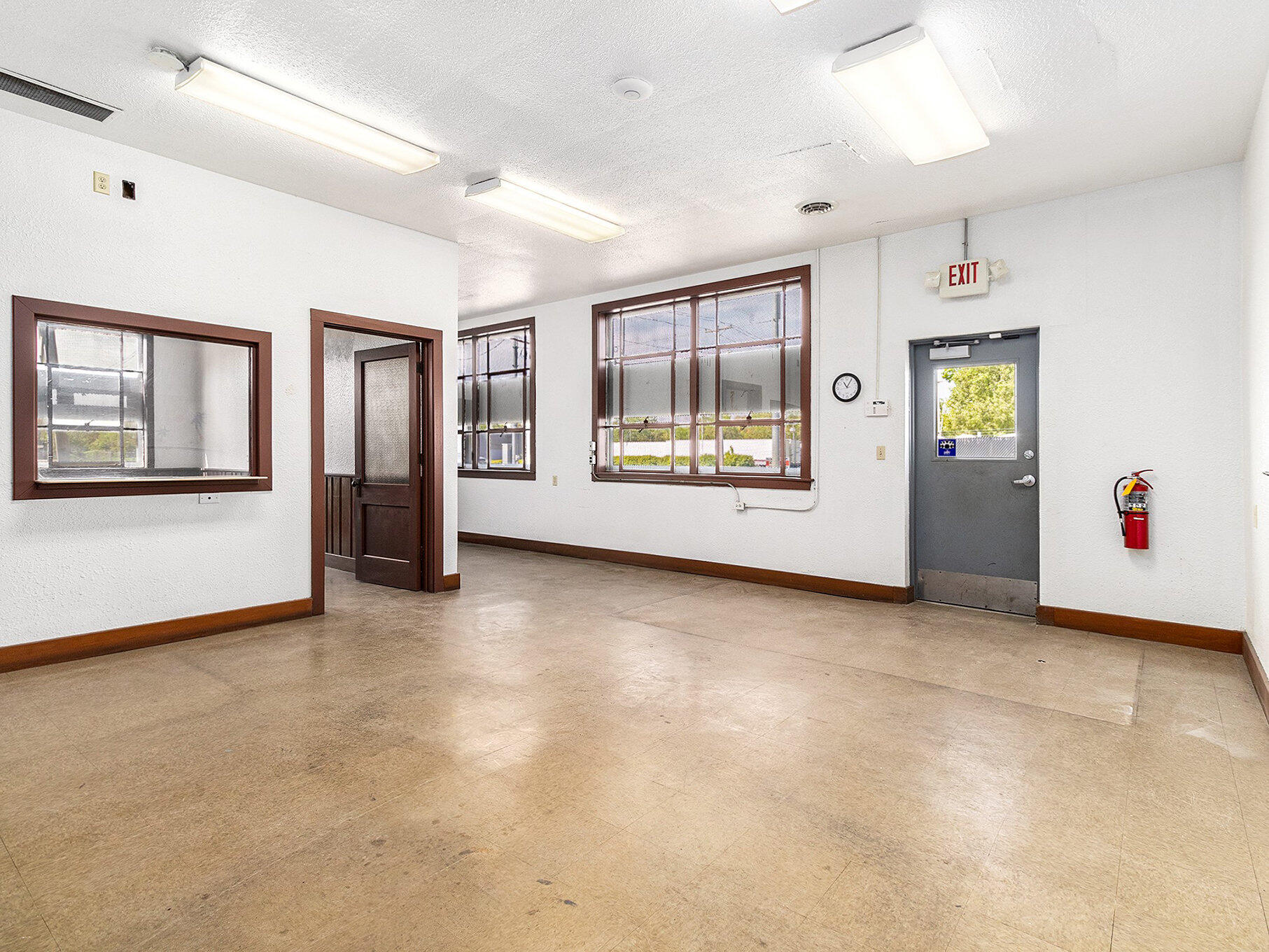 200 E Broadway Street