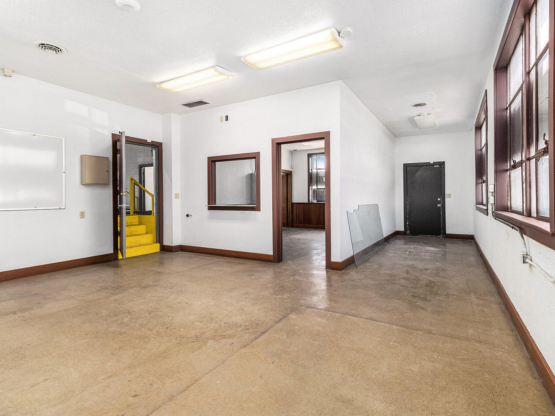 200 E Broadway Street