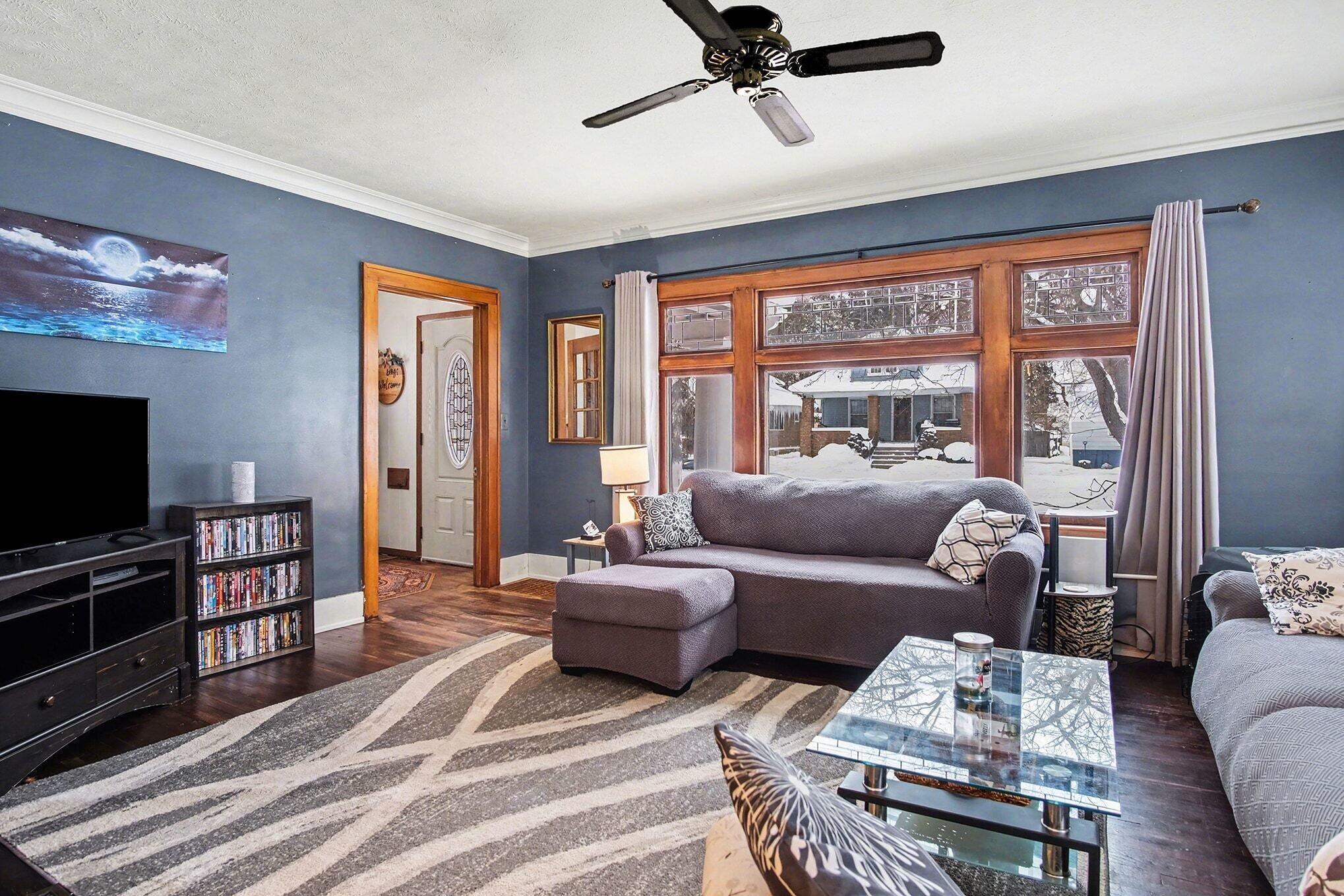 923 Myrtle Street NW