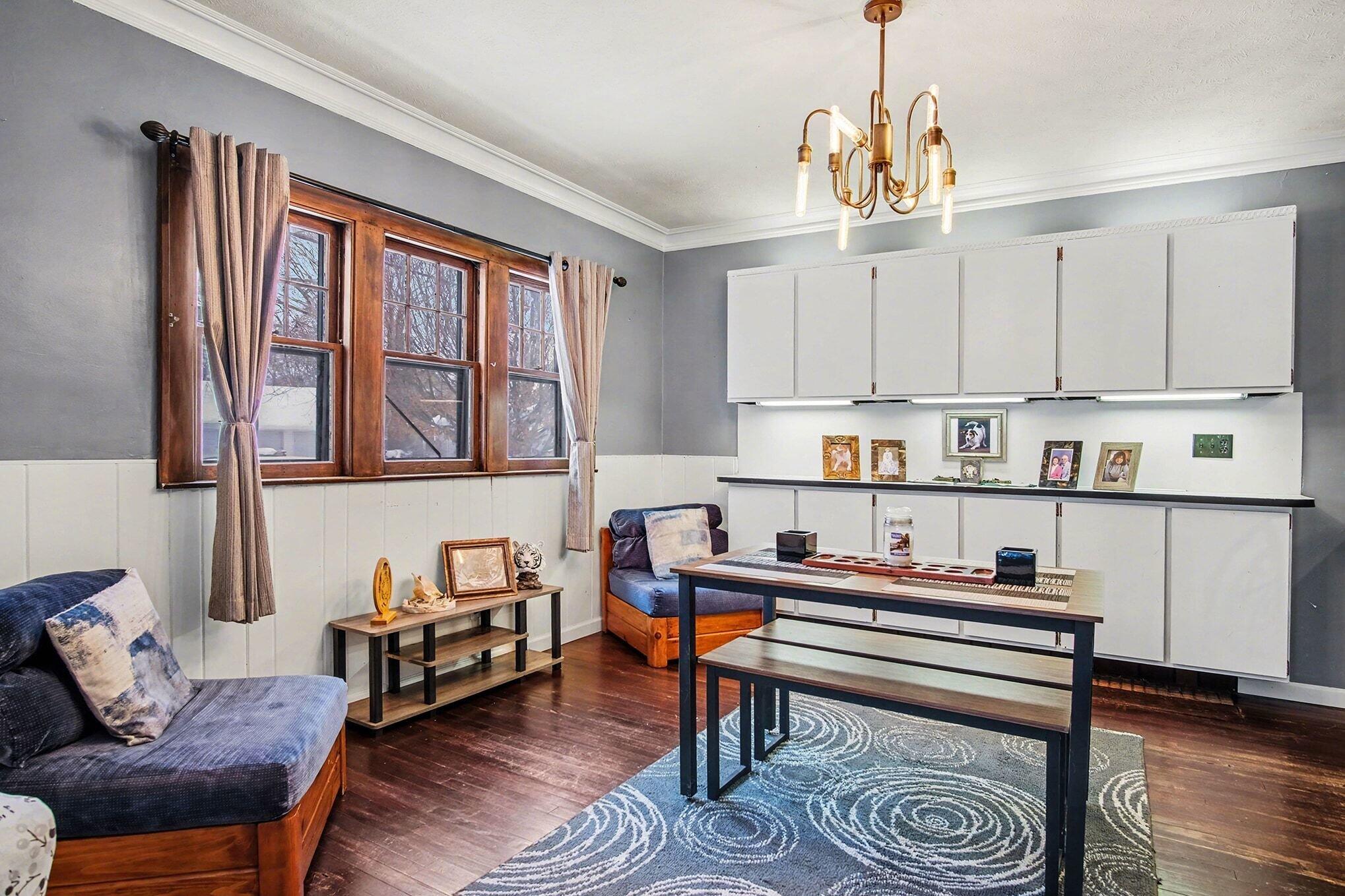 923 Myrtle Street NW