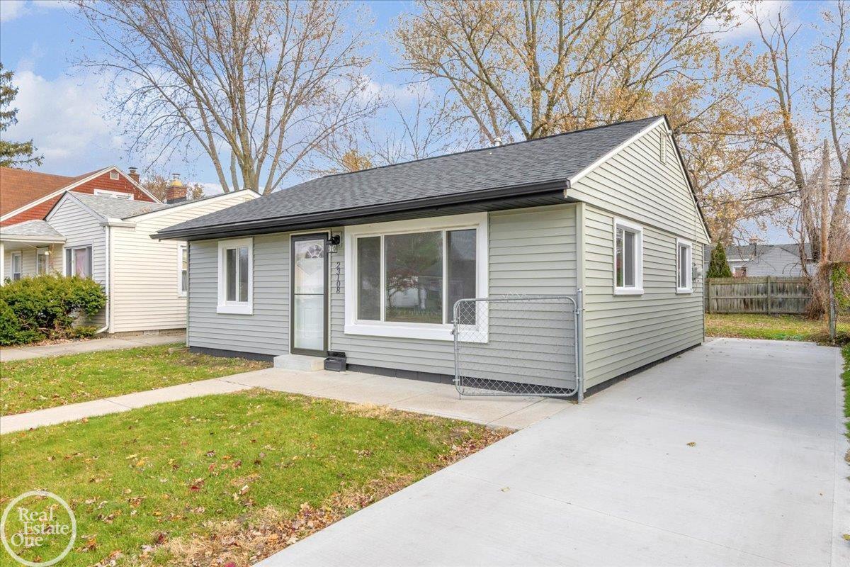 23108 Pilgrim Avenue