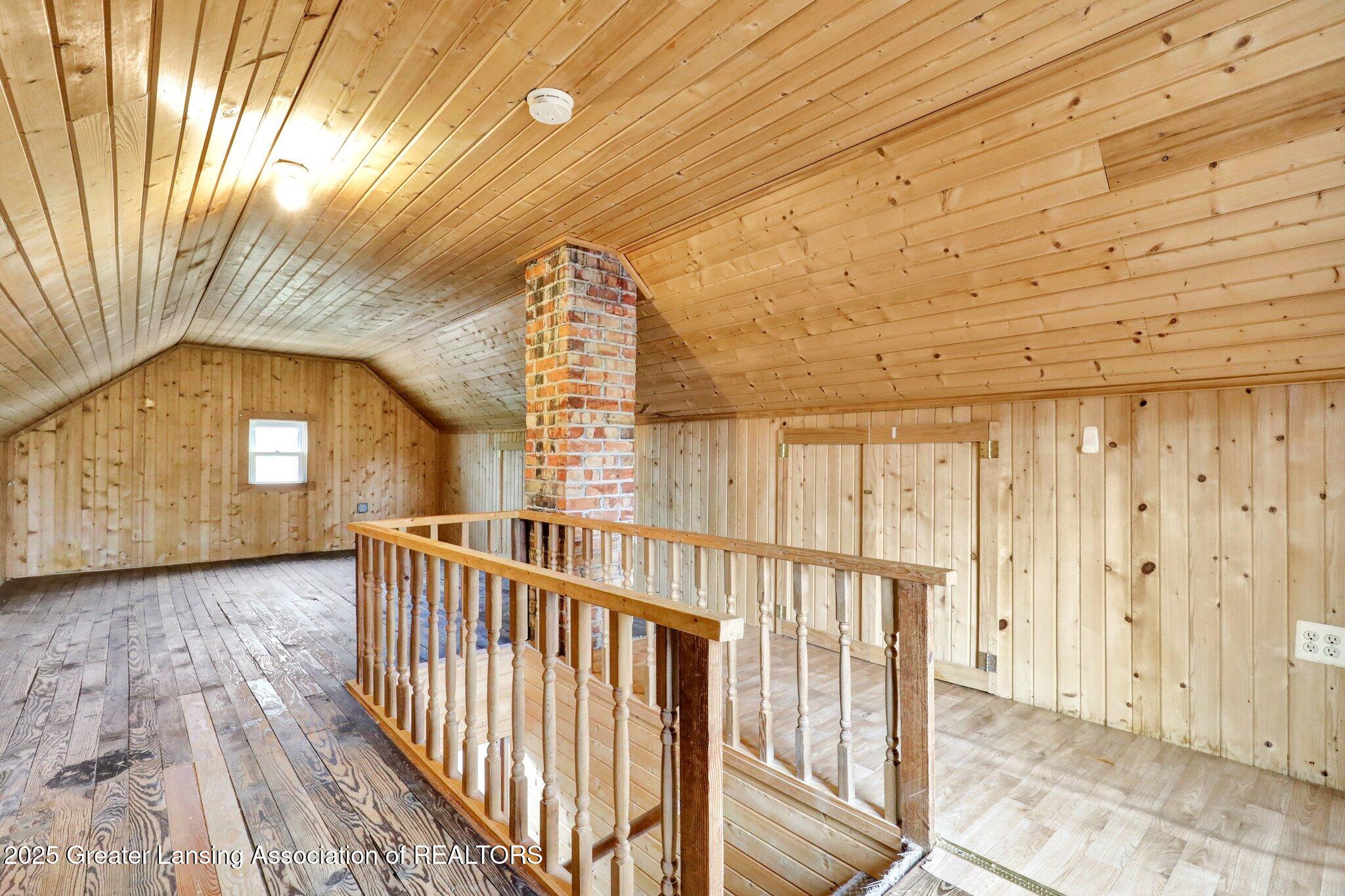 Lansing City, Michigan 48906, United States, 4 Bedrooms Bedrooms, ,2 BathroomsBathrooms,Residential,Pending,142062