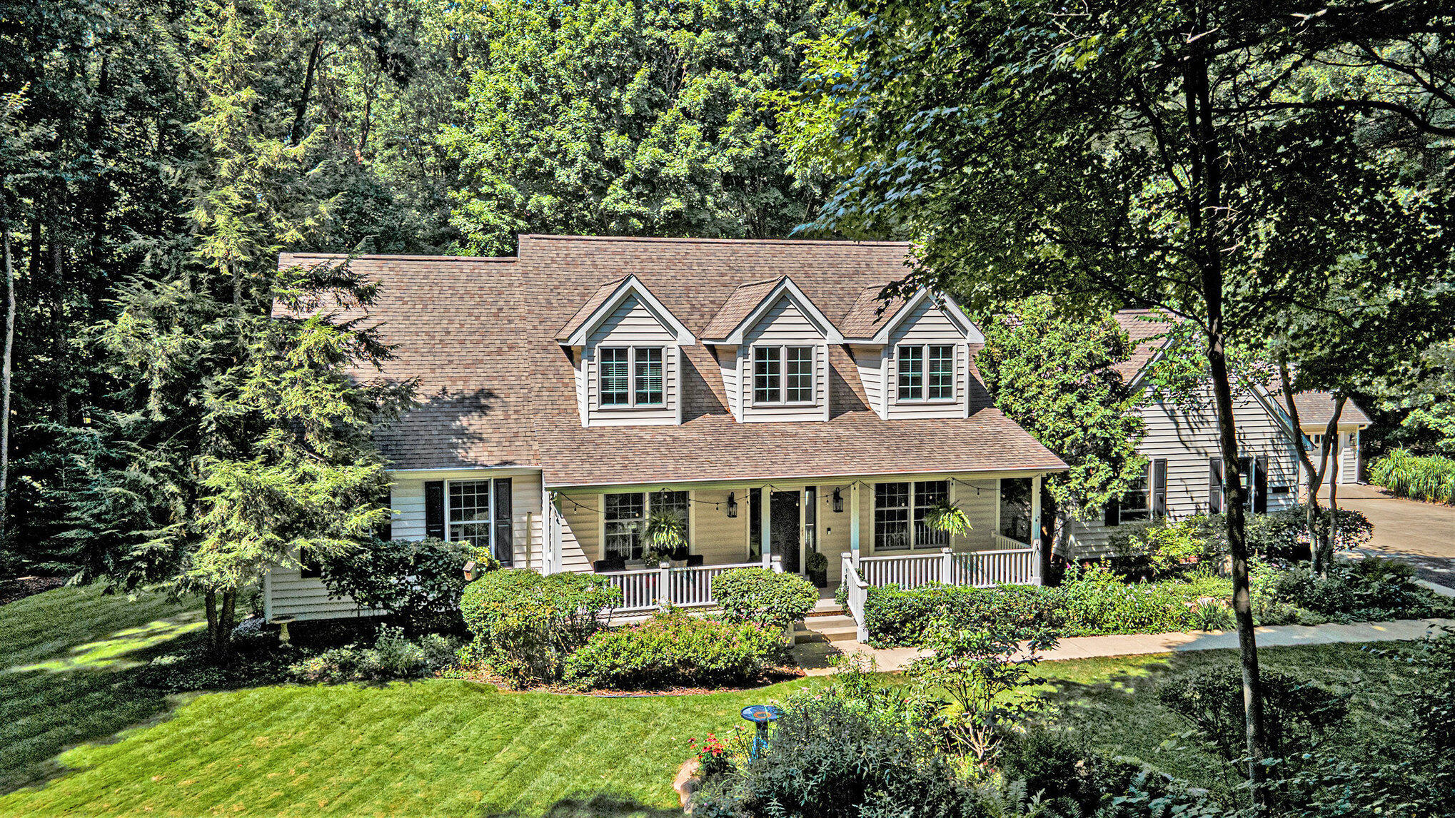 8021 N Yorkville Lane