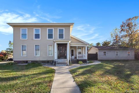 512 E Main Street Pinckney Village MI 48169