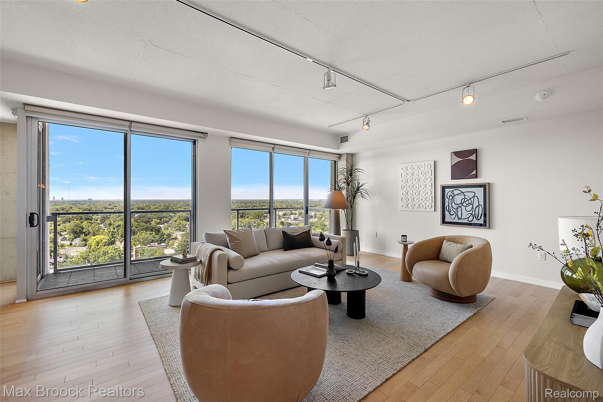 432 S WASHINGTON AVE UNIT 1704