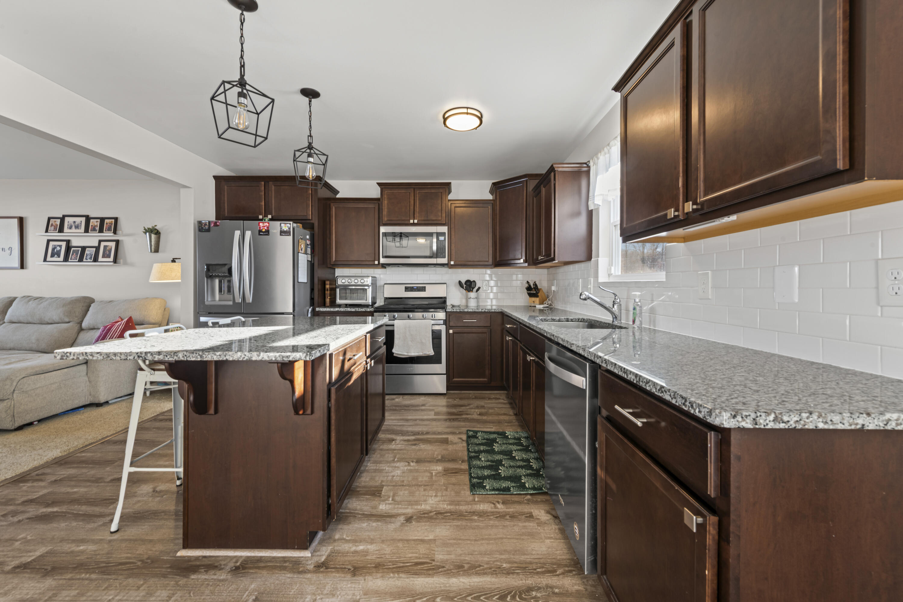 1073 Weatherstone Lane