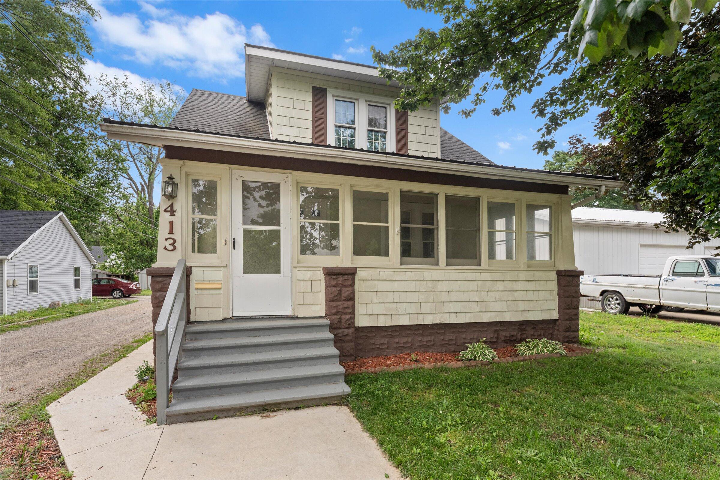 413 S 15th Street
