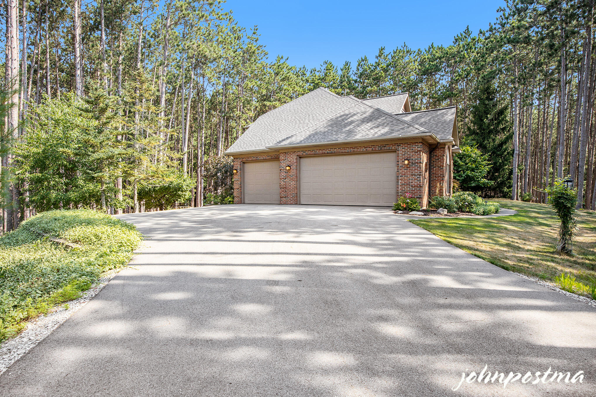 3523 Bluewater Pines Drive NE