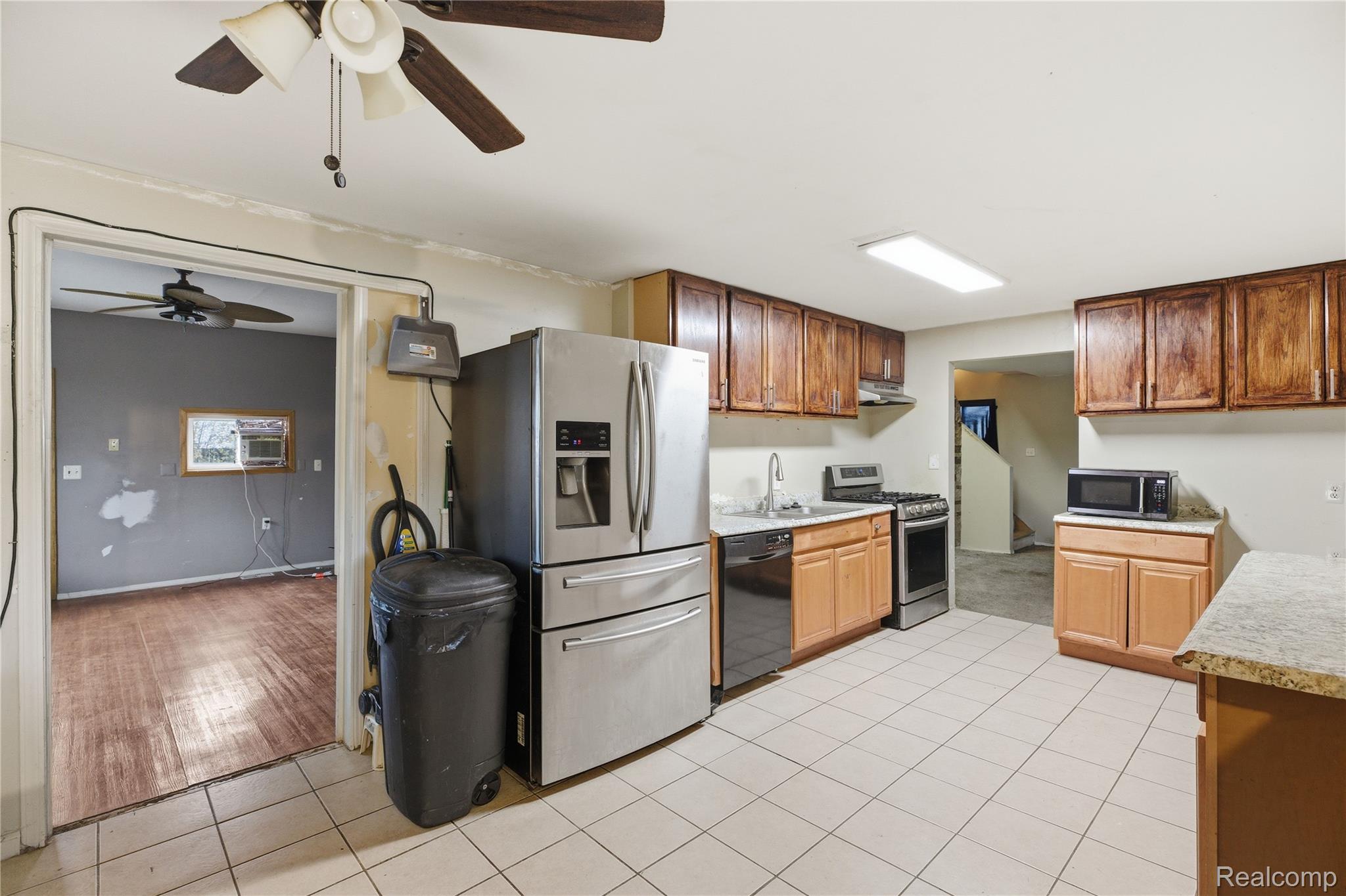 9274 Chamberlain Street