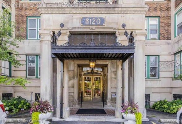 8120 E JEFFERSON AVE APT 5K, DETROIT, MI 48214 - Image 14cd753d144b5600fea3d61e2b1aa6d4/2236237649