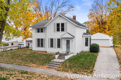 307 N Ferry Street Ludington City MI 49431