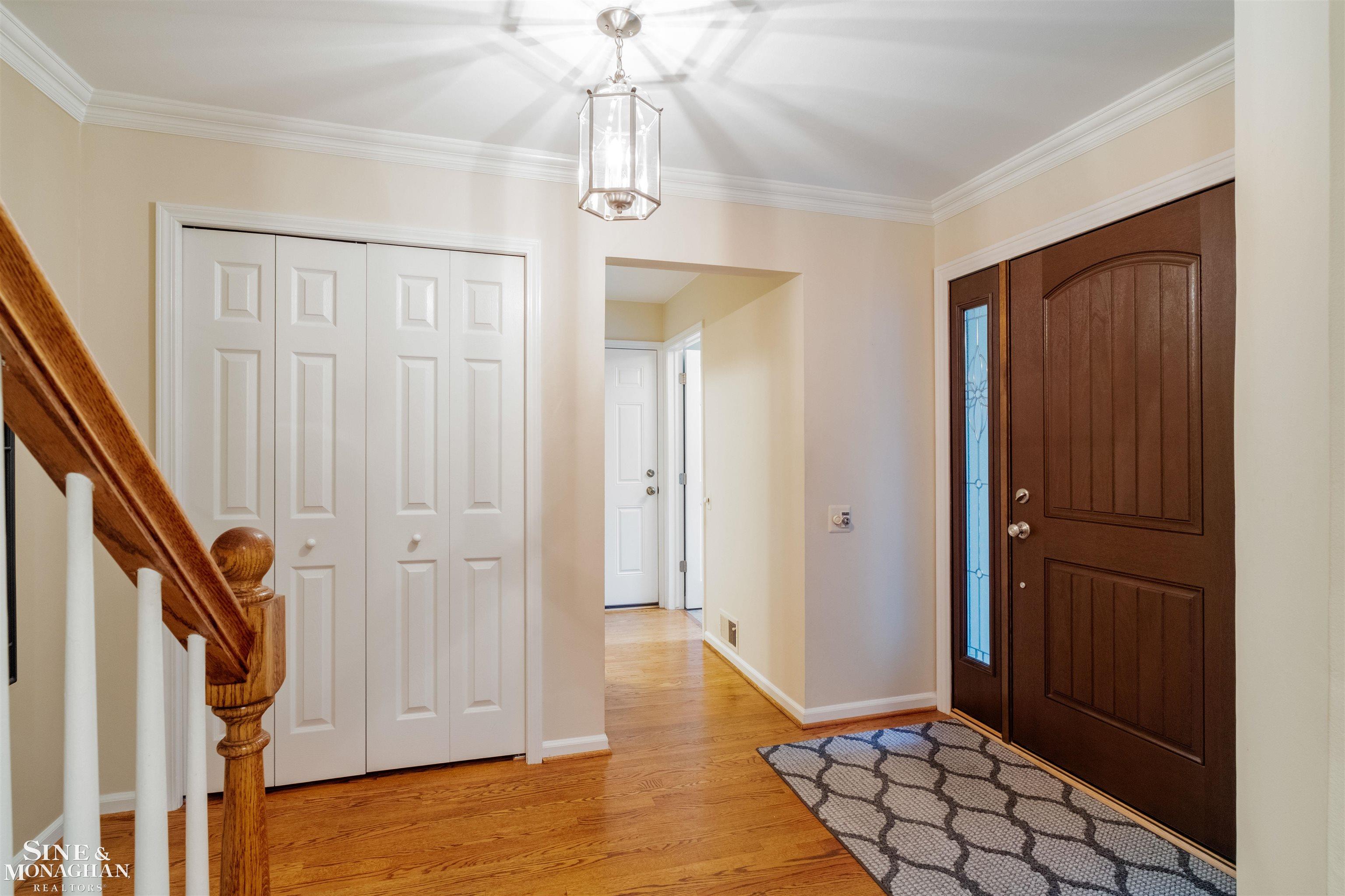 1204 S Timberview Trail