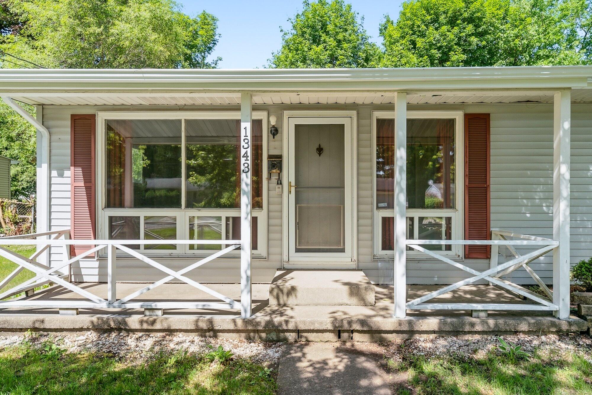 1343 Calhoun Street