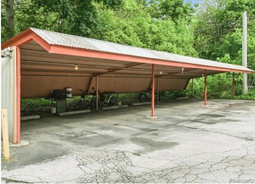 810 Holland Avenue 2