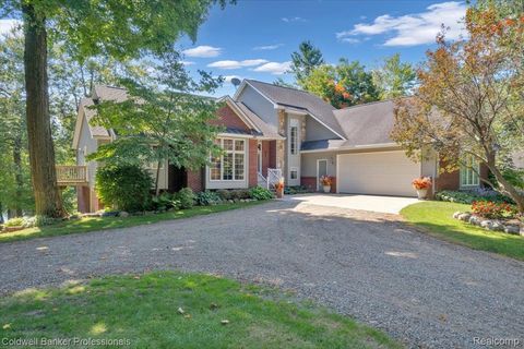 4655 Cusenza Drive Otter Lake Village MI 48464